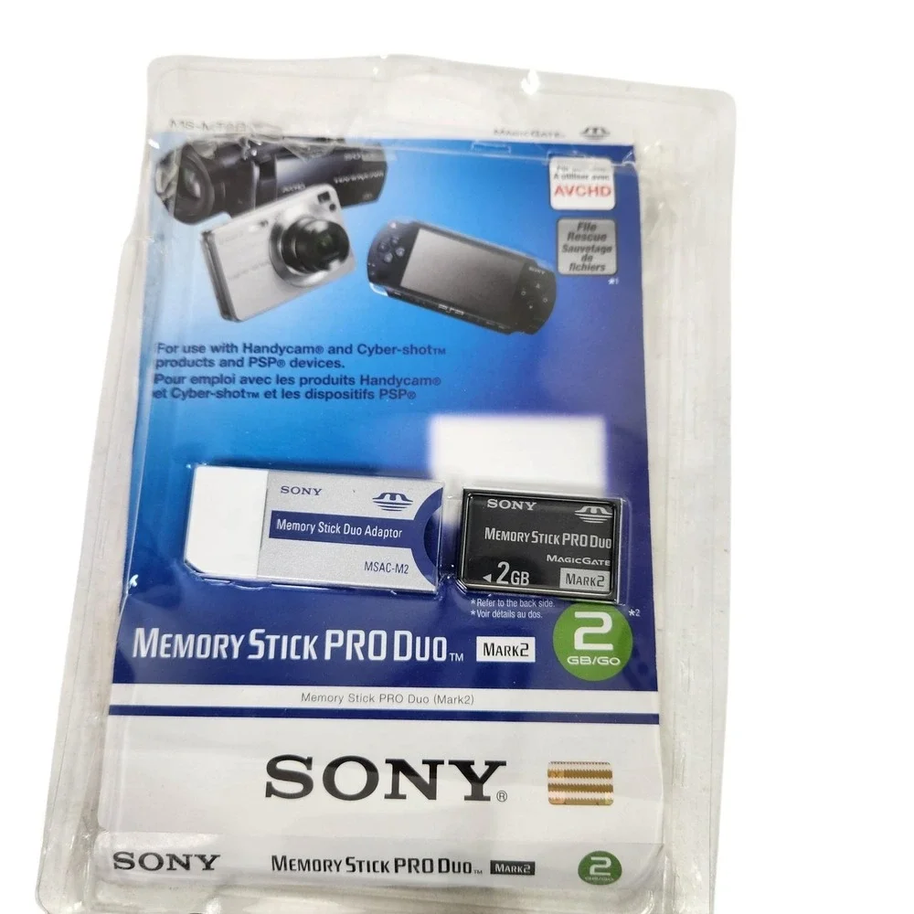 Sony Cyber-shot DSC-S750 7.2MP Digital Camera Silver 3X Zoom 2.5
